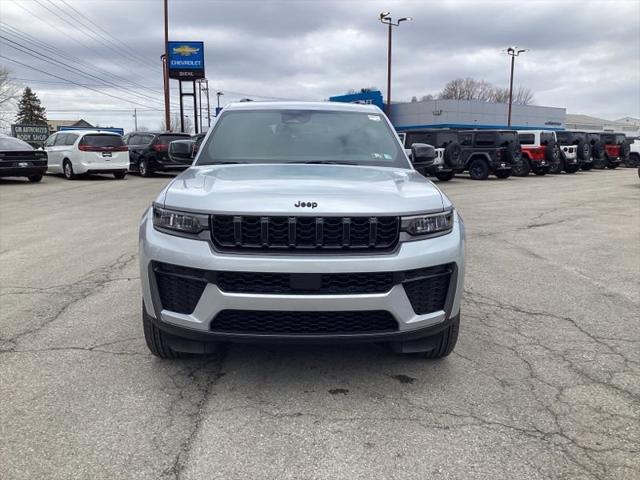 2026 Jeep Grand Cherokee GRAND CHEROKEE L LAREDO ALTITUDE 4X4