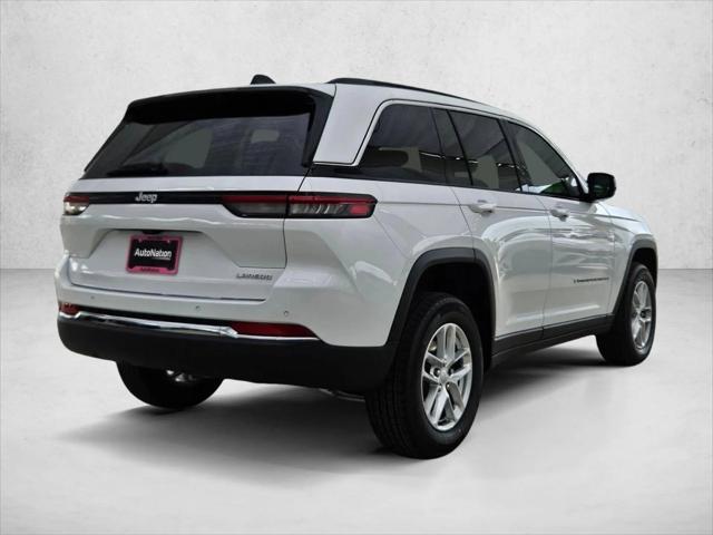 2026 Jeep Grand Cherokee Laredo 4x2