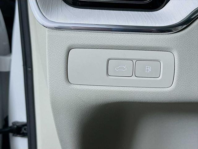 2026 Volvo XC60 Plug-In Hybrid Ultra, T8 AWD Electric/Gasoline, Dark