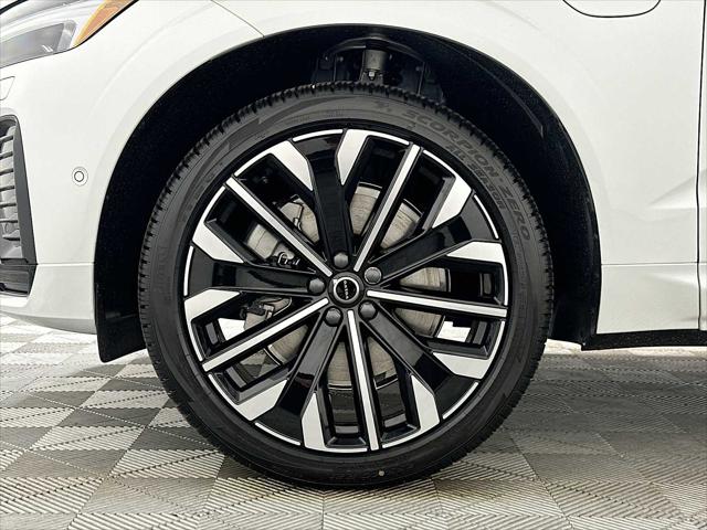 2026 Volvo XC60 Plug-In Hybrid Ultra, T8 AWD Electric/Gasoline, Dark