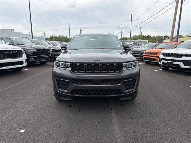2026 Jeep Grand Cherokee GRAND CHEROKEE LAREDO ALTITUDE 4X4 2026 Jeep Grand Cherokee GRAND CHEROKEE LAREDO ALTITUDE 4X4