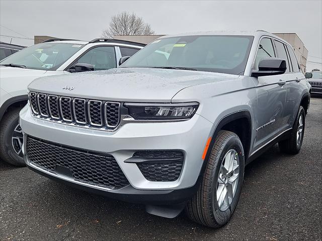 2026 Jeep Grand Cherokee GRAND CHEROKEE LAREDO X 4X4