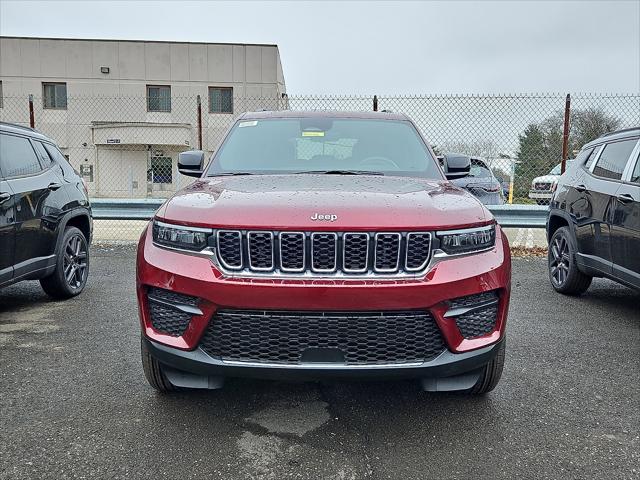 2026 Jeep Grand Cherokee GRAND CHEROKEE LAREDO X 4X4