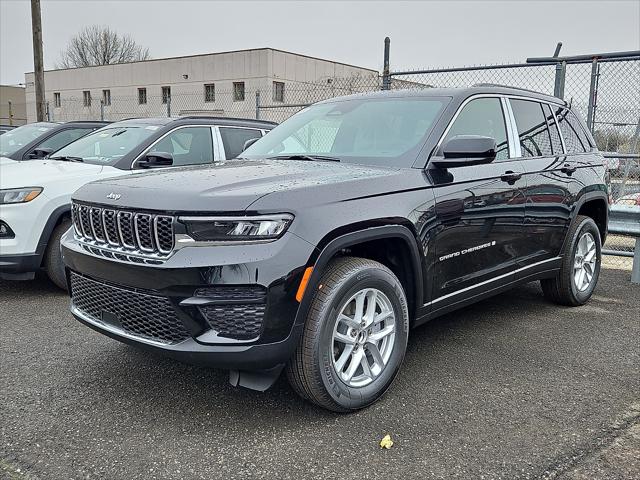 2026 Jeep Grand Cherokee GRAND CHEROKEE LAREDO X 4X4