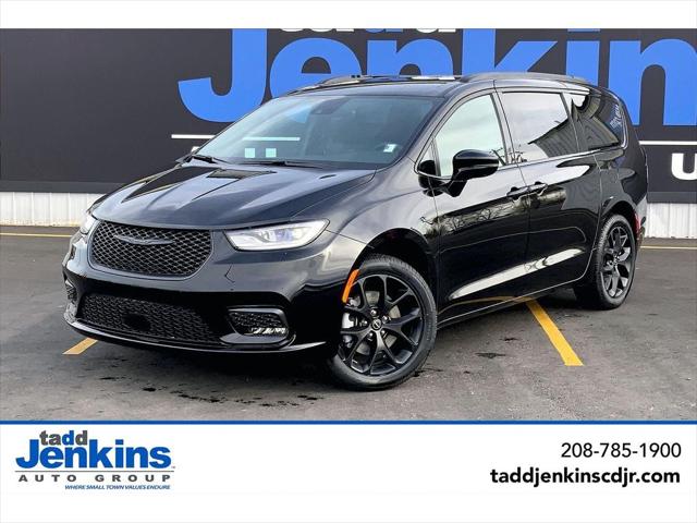 2026 Chrysler Pacifica PACIFICA SELECT AWD