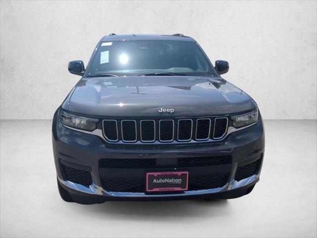 2026 Jeep Grand Cherokee Laredo 4x2