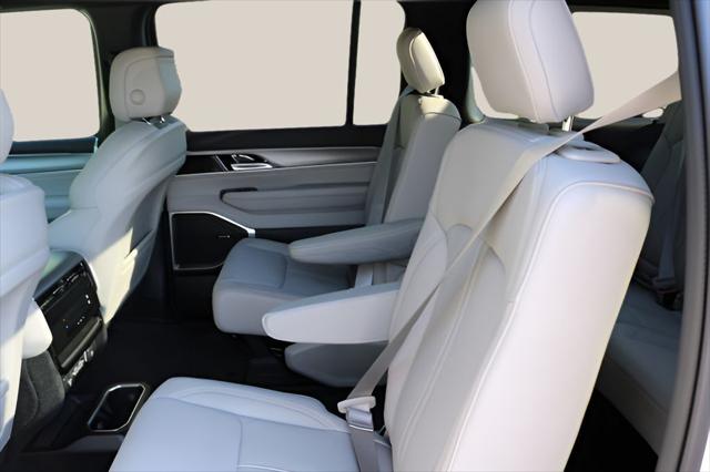 2026 Jeep Grand Wagoneer 4x4