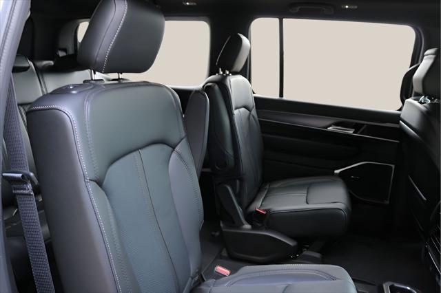 2026 Jeep Grand Wagoneer Upland