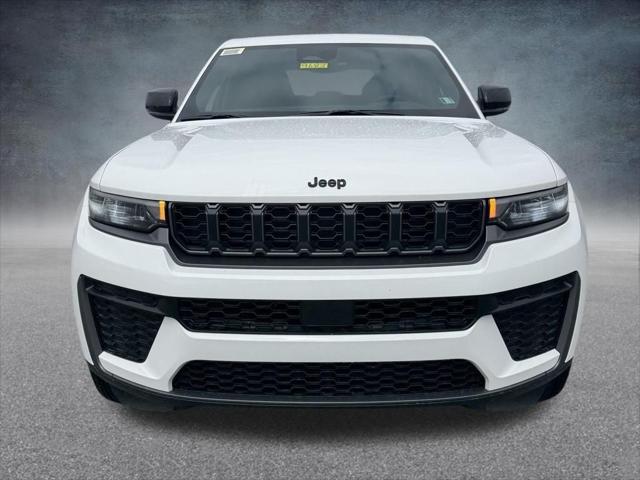 2026 Jeep Grand Cherokee Altitude 4x4