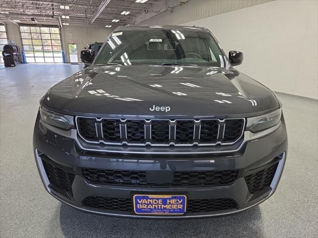 2026 Jeep Grand Cherokee GRAND CHEROKEE L LIMITED 4X4
