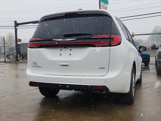 2026 Chrysler Pacifica PACIFICA SELECT AWD