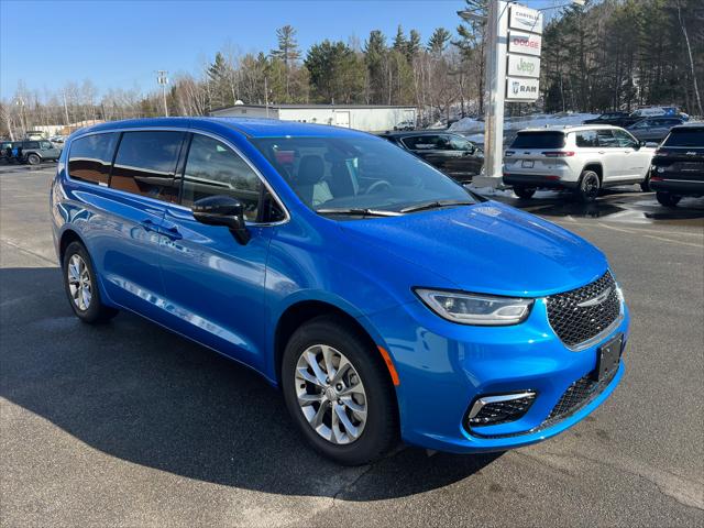 2026 Chrysler Pacifica Select AWD