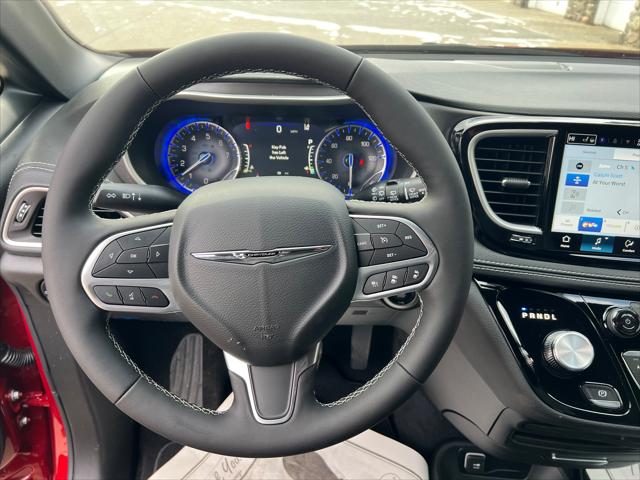2026 Chrysler Pacifica Select AWD