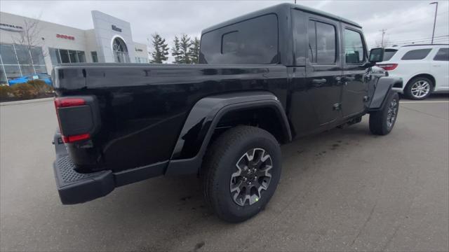 2026 Jeep Gladiator GLADIATOR SAHARA 4X4