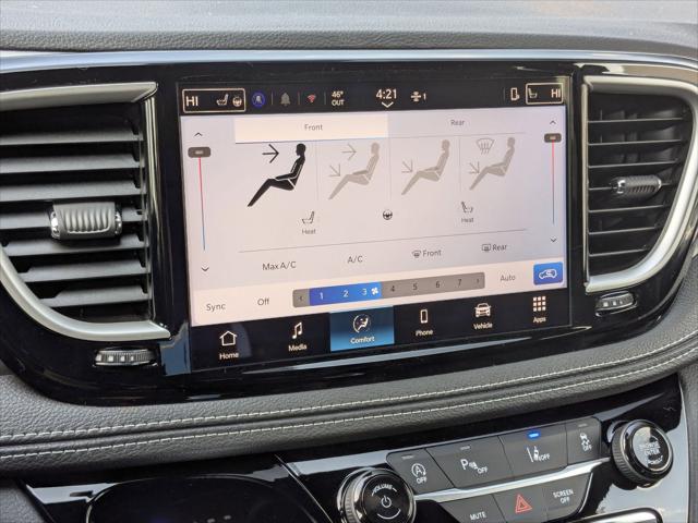 2026 Chrysler Pacifica Select AWD