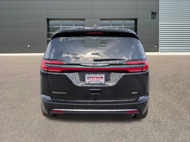 2026 Chrysler Pacifica Select AWD