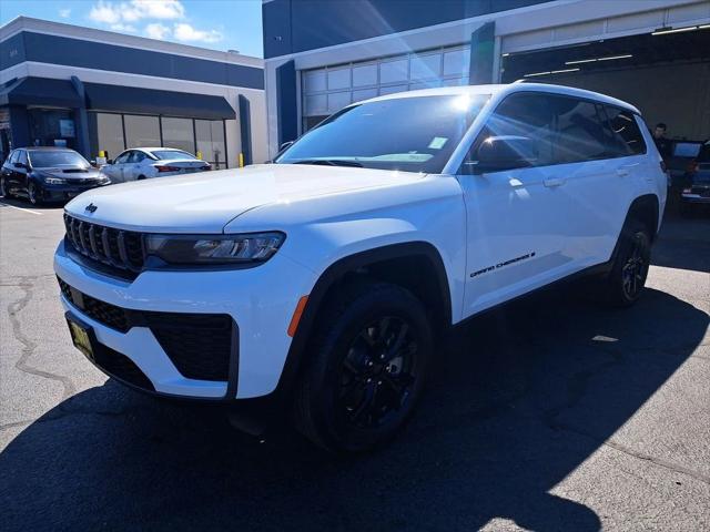 2026 Jeep Grand Cherokee GRAND CHEROKEE L LAREDO ALTITUDE 4X4