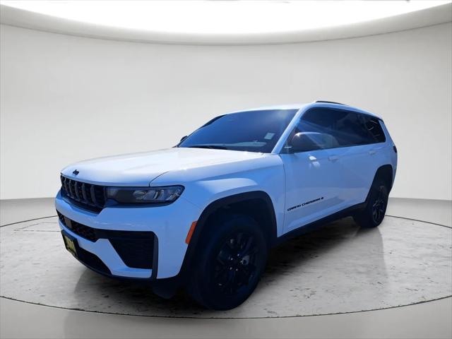 2026 Jeep Grand Cherokee L GRAND CHEROKEE L LAREDO ALTITUDE 4X4
