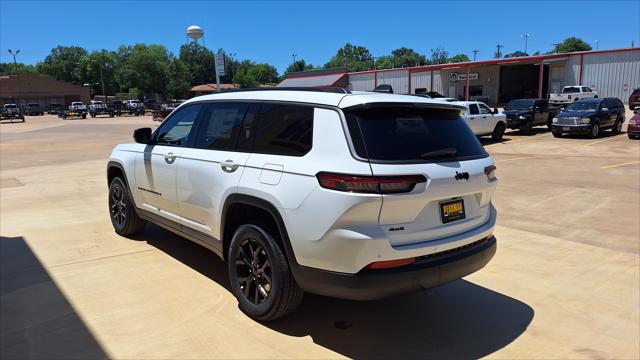 2026 Jeep Grand Cherokee Altitude 4x4