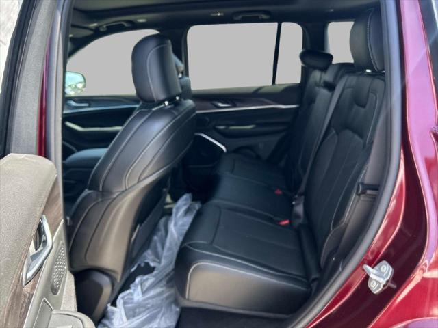 2026 Jeep Grand Cherokee GRAND CHEROKEE LIMITED RESERVE 4X4