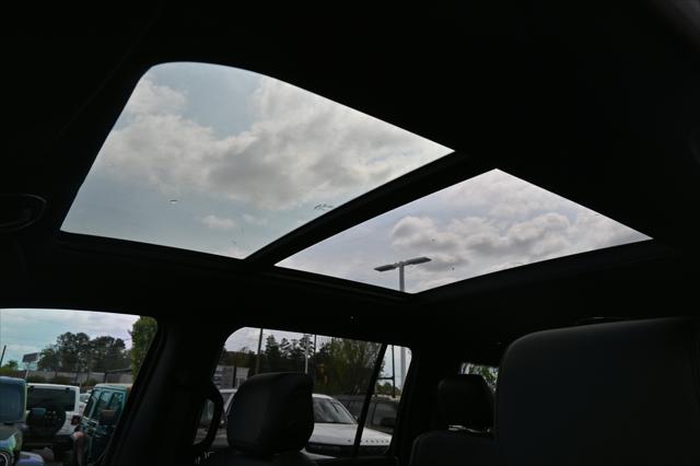 New 2026 High Gloss Black Exterior Paint Jeep Grand Wagoneer image 59