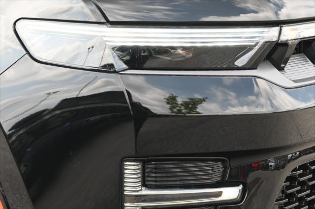 New 2026 High Gloss Black Exterior Paint Jeep Grand Wagoneer image 37