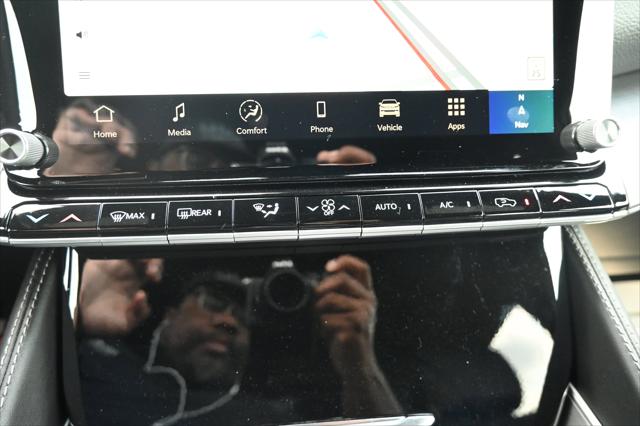 New 2026 High Gloss Black Exterior Paint Jeep Grand Wagoneer image 52