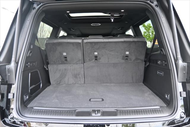 New 2026 High Gloss Black Exterior Paint Jeep Grand Wagoneer image 65