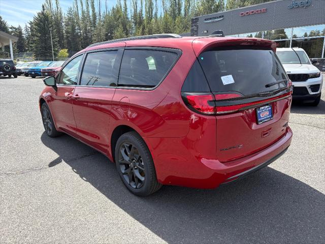 2026 Chrysler Pacifica PACIFICA LIMITED AWD
