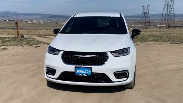 2026 Chrysler Pacifica PACIFICA SELECT AWD