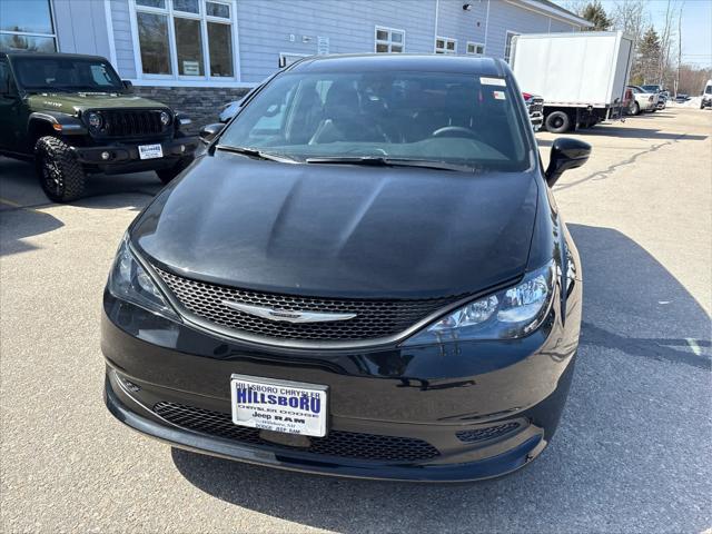 2026 Chrysler Voyager VOYAGER LX