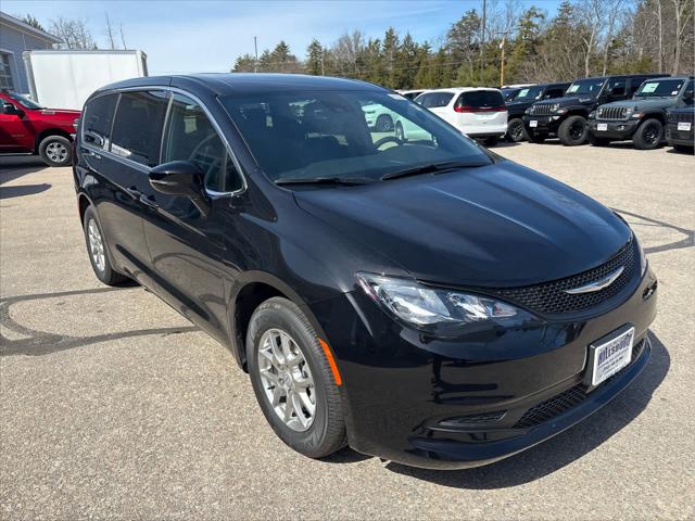 2026 Chrysler Voyager VOYAGER LX
