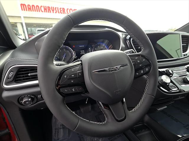 2026 Chrysler Pacifica Select AWD
