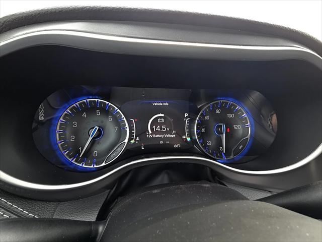 2026 Chrysler Pacifica Select AWD