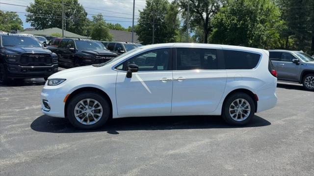 2026 Chrysler Pacifica PACIFICA SELECT AWD