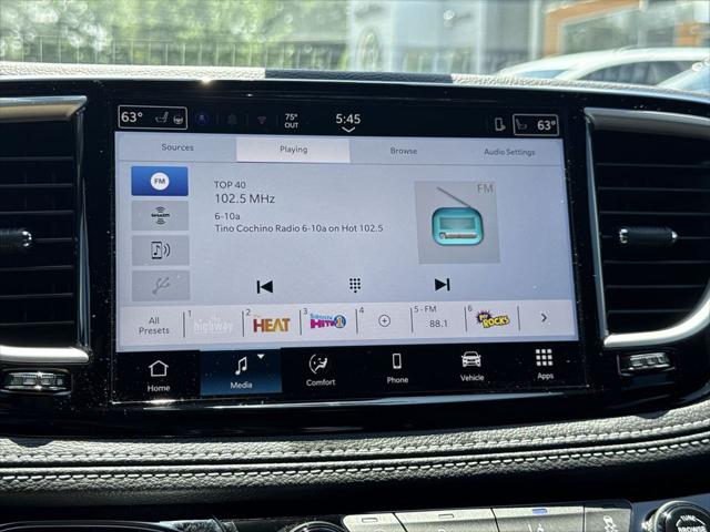 2026 Chrysler Pacifica Select AWD
