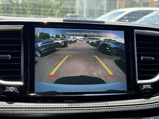 2026 Chrysler Pacifica Select AWD