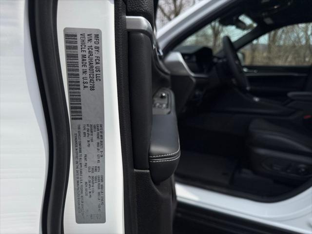2026 Jeep Grand Cherokee Altitude 4x4