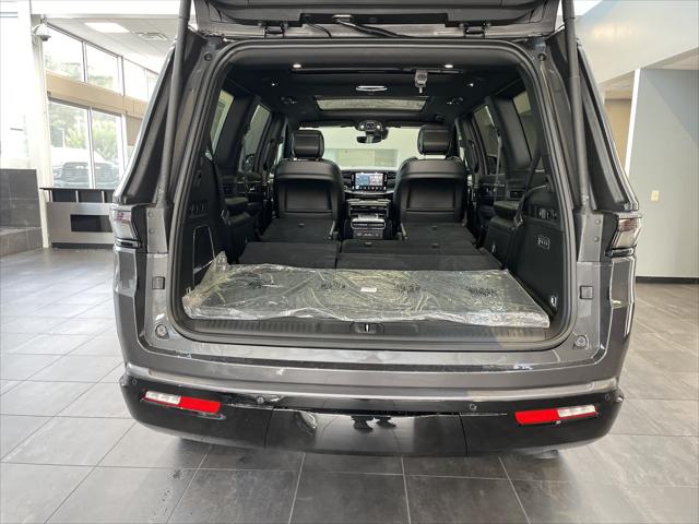 New 2026 Baltic-Gray Metallic Clear-Coat Exterior Paint Jeep Grand Wagoneer image 65