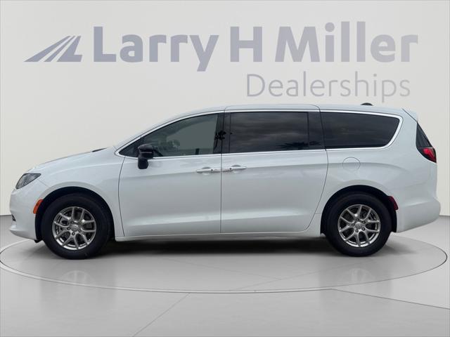 2026 Chrysler Voyager VOYAGER LX