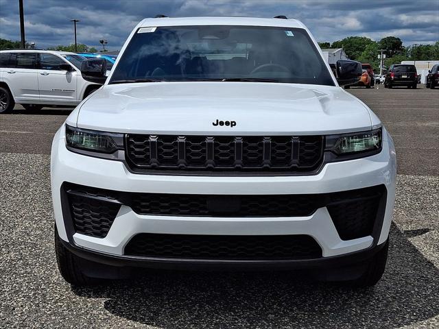 2026 Jeep Grand Cherokee Altitude 4x4