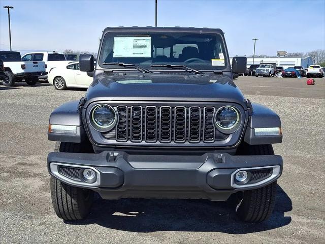 2026 Jeep Gladiator GLADIATOR SAHARA 4X4