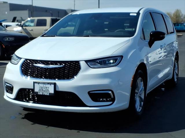 2026 Chrysler Pacifica PACIFICA SELECT AWD