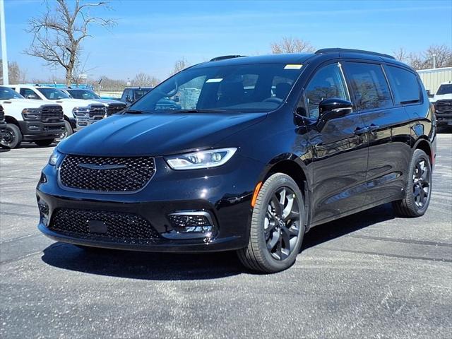 2026 Chrysler Pacifica PACIFICA SELECT AWD