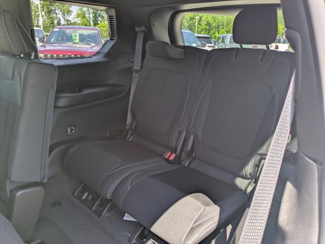 2026 Jeep Grand Cherokee Laredo 4x2