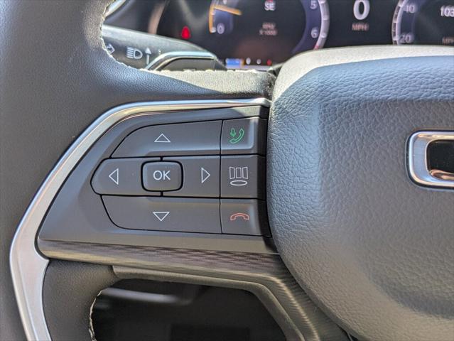 2026 Jeep Grand Cherokee Laredo 4x2