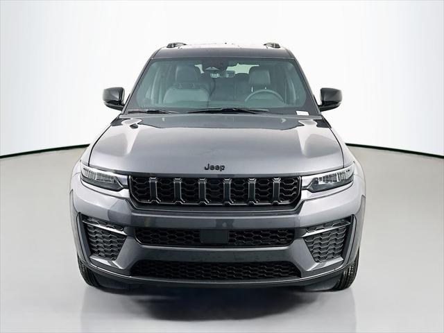 2026 Jeep Grand Cherokee GRAND CHEROKEE L LAREDO ALTITUDE 4X4 2026 Jeep Grand Cherokee GRAND CHEROKEE L LAREDO ALTITUDE 4X4