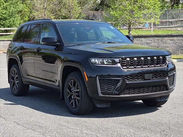 2026 Jeep Grand Cherokee GRAND CHEROKEE LAREDO ALTITUDE 4X4