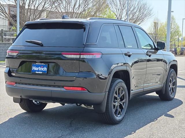 2026 Jeep Grand Cherokee GRAND CHEROKEE LAREDO ALTITUDE 4X4