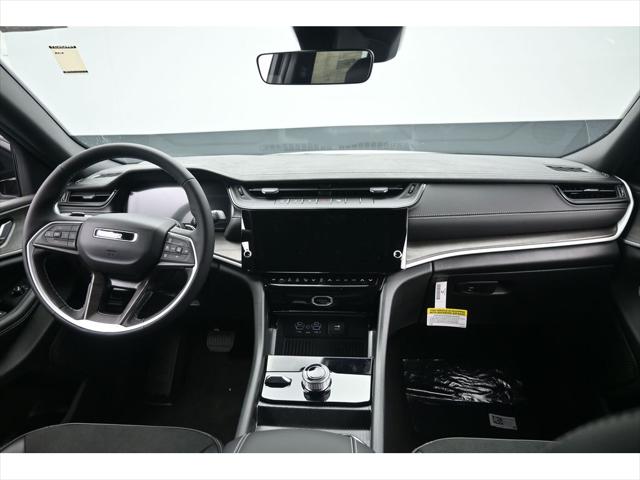 2026 Jeep Grand Cherokee GRAND CHEROKEE LAREDO ALTITUDE 4X4 2026 Jeep Grand Cherokee GRAND CHEROKEE LAREDO ALTITUDE 4X4